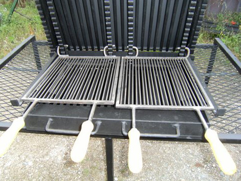 Vente Barbecue gril vertical : BBQ en fer forgé, fabrication française à la  Forge Salers